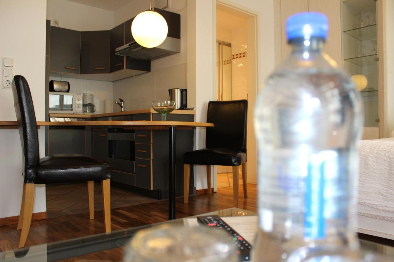 A-partment • - Rodenkirchen * Köln